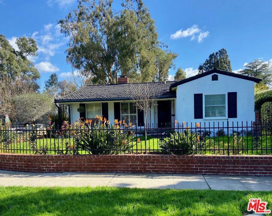 4322 ELMER AVE, STUDIO CITY, CA 91602, photo 1 of 34