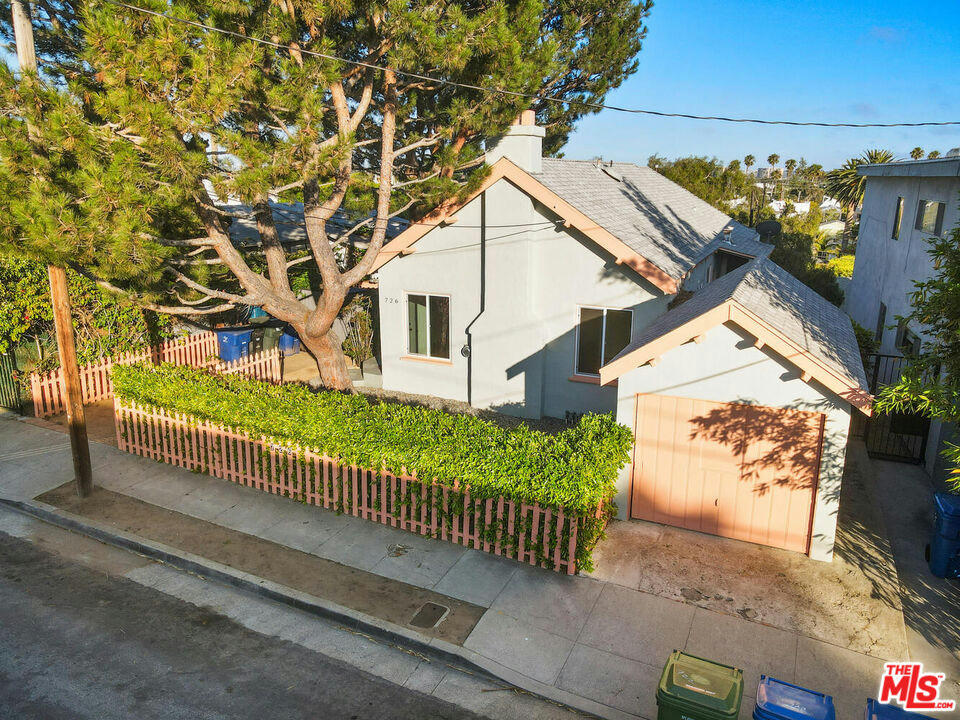 726 PIER AVE, SANTA MONICA, CA 90405, photo 1 of 34