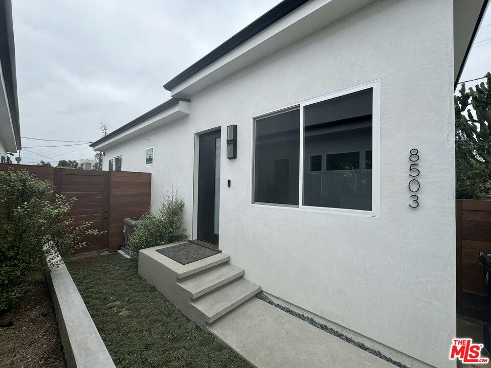 8503 BELFORD AVE, LOS ANGELES, CA 90045, photo 1 of 18