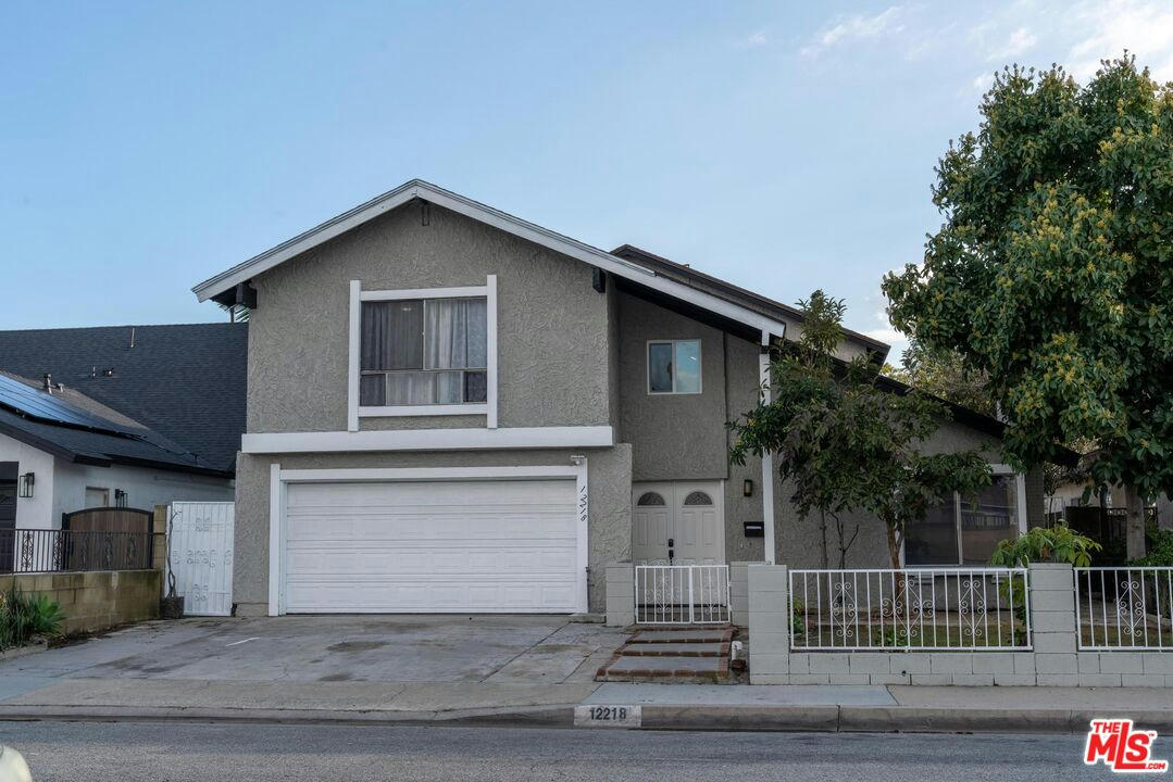 12218 RENVILLE ST, LAKEWOOD, CA 90715, photo 1 of 53