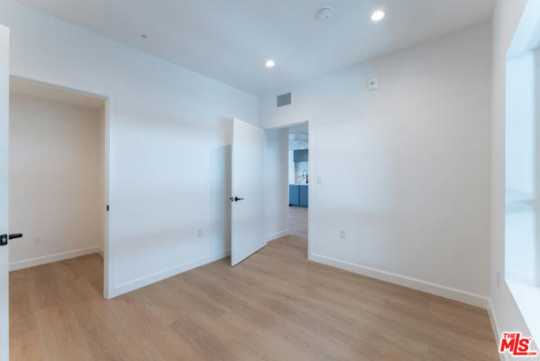 321 S OXFORD AVE # 406, LOS ANGELES, CA 90020, photo 4 of 16