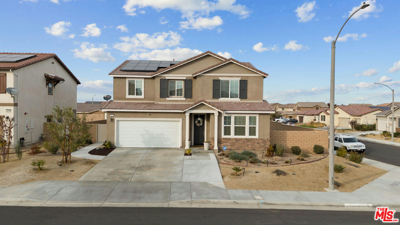6625 ARDMORE CT, PALMDALE, CA 93552, photo 1 of 31