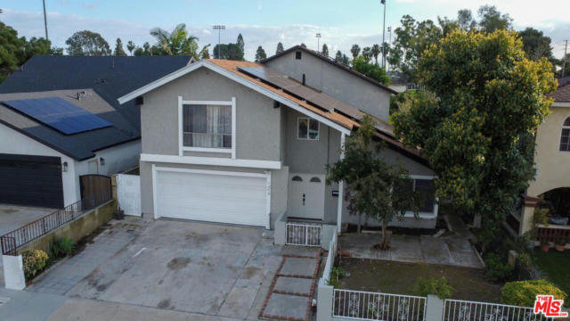 12218 RENVILLE ST, LAKEWOOD, CA 90715, photo 2 of 53